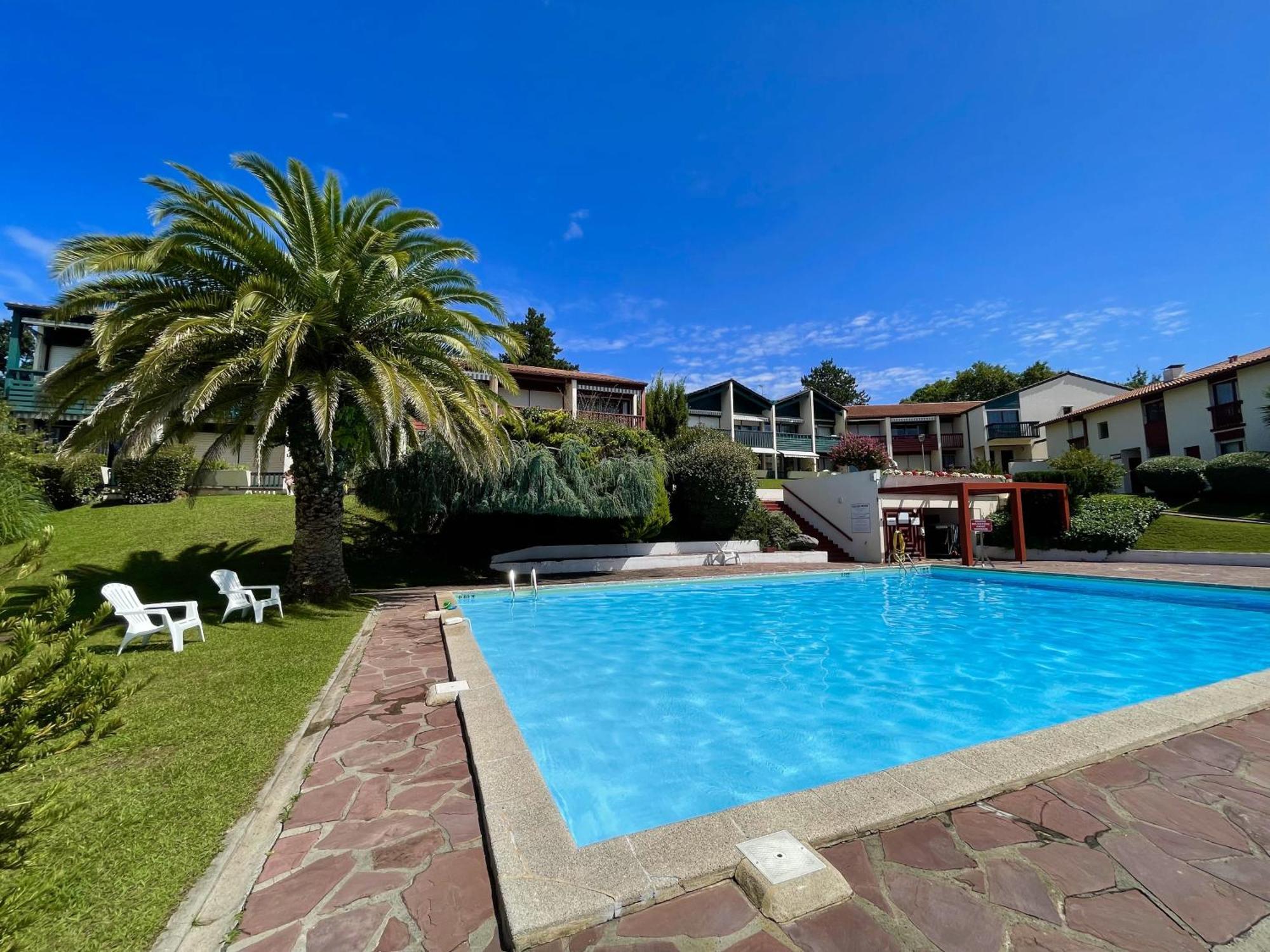 Caporizon-Baillenia-T1 Vue Montagne - Piscine St Jean De Luz Apartment Saint-Jean-de-Luz Luaran gambar
